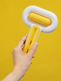 Pet Grooming Brush – One-Click Clean, Soft Massage Comb for Cats & Dogs